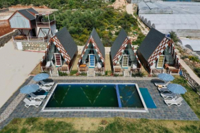 Lovely Bungalow Flat Shared Pool Surrounded by Nature in Demre, Antalya